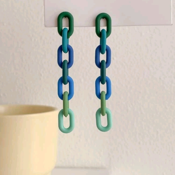 ๐5 for $25* Green Blue Chain Earrings - Picture 1 of 2